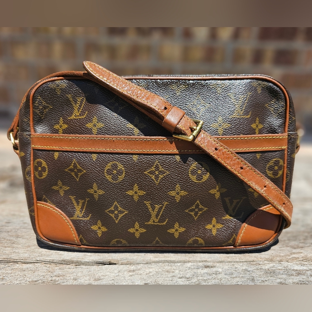 SOLD!!!!!! Vtg Louis Vuitton Trocadero Crossbody Purse Monogram Bag